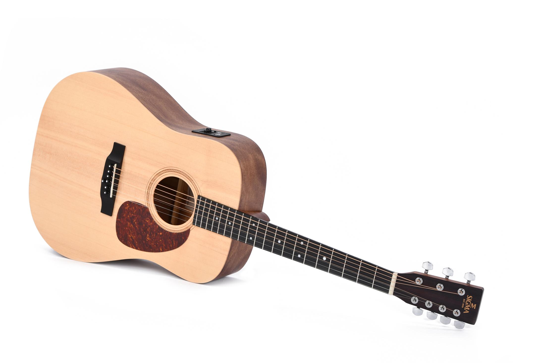 DM7E Sigma Guitars Legendary Acoustic Guitars